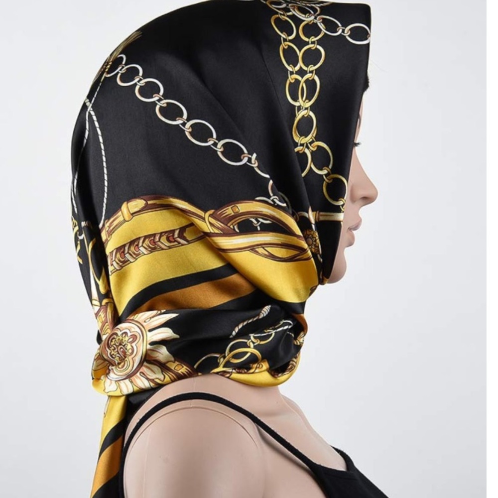 Women’s Black & Gold Scarf 35” NWT